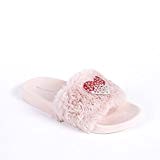 Ideal Shoes Claquettes avec Fourrure synthétique Ornées d'un Cœur strassé Juline
